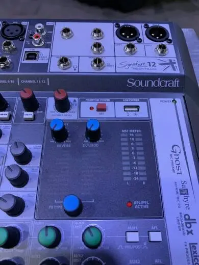 Soundcraft - SIGNATURE 12MTK 2
